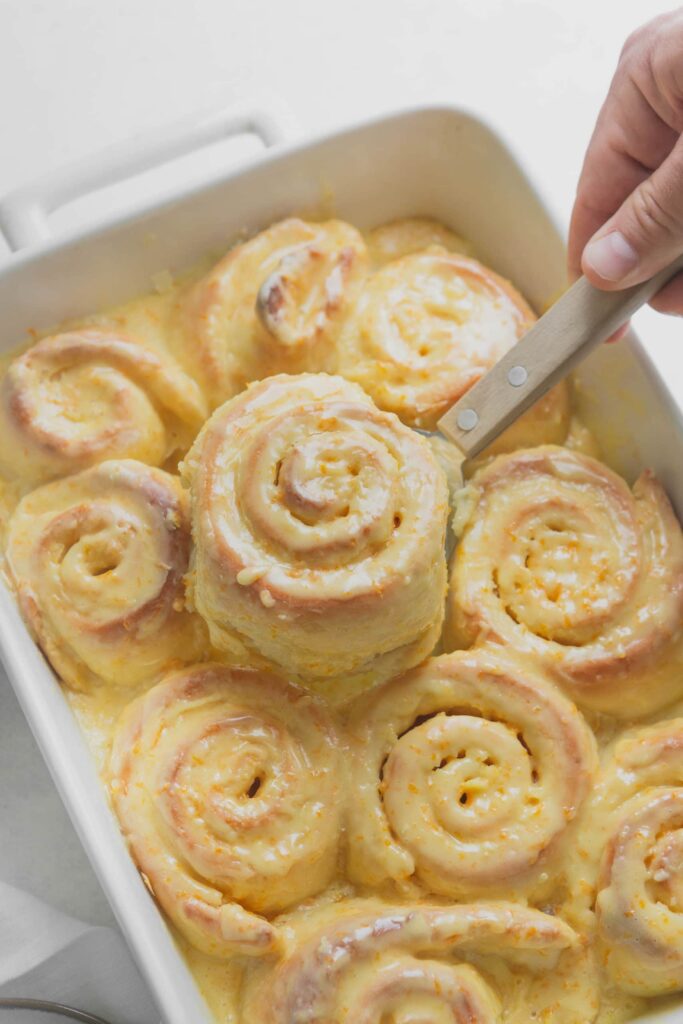 orange sweet rolls